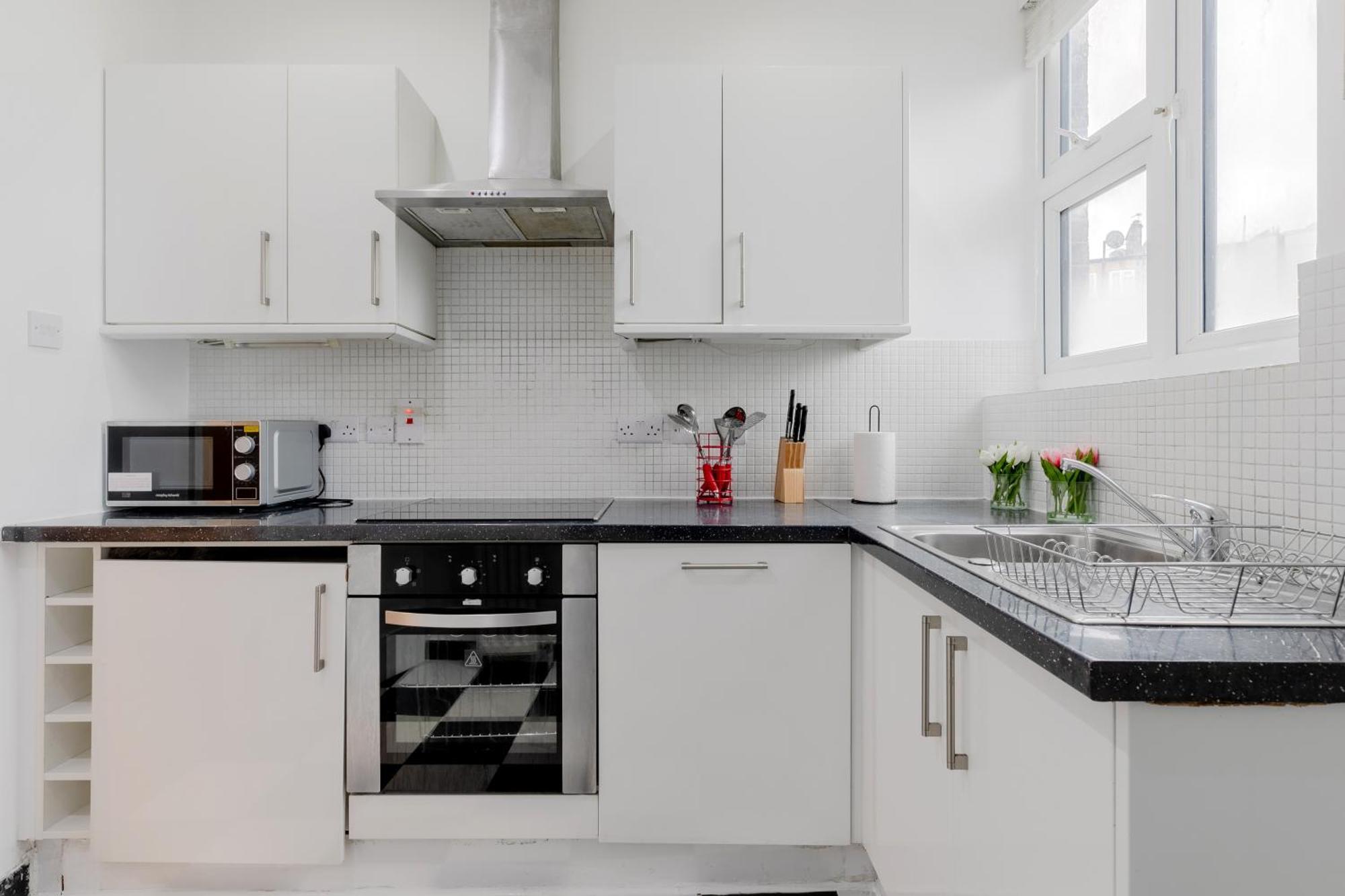 Marble Arch Apartments London Room photo