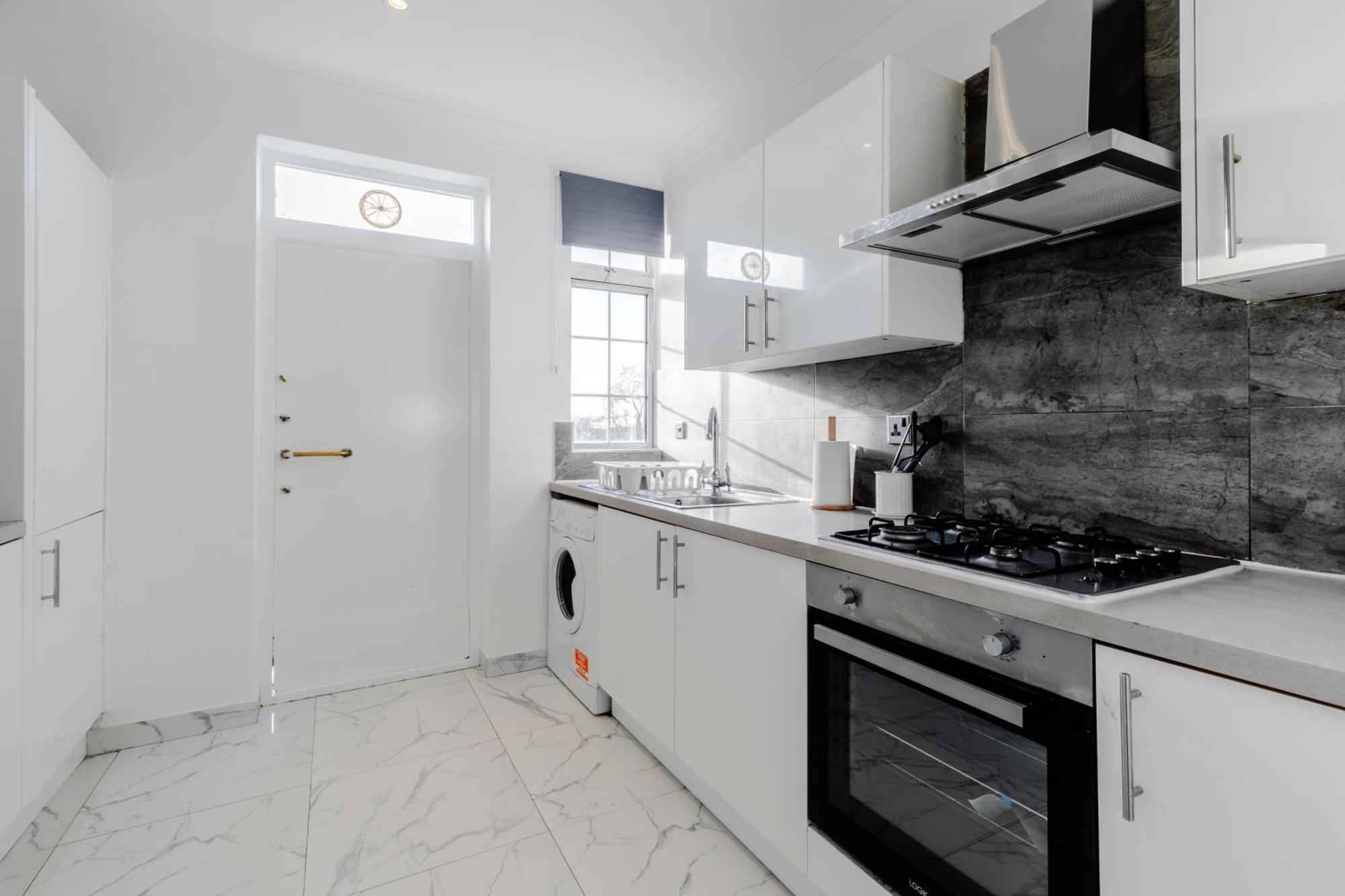 Marble Arch Apartments London Room photo
