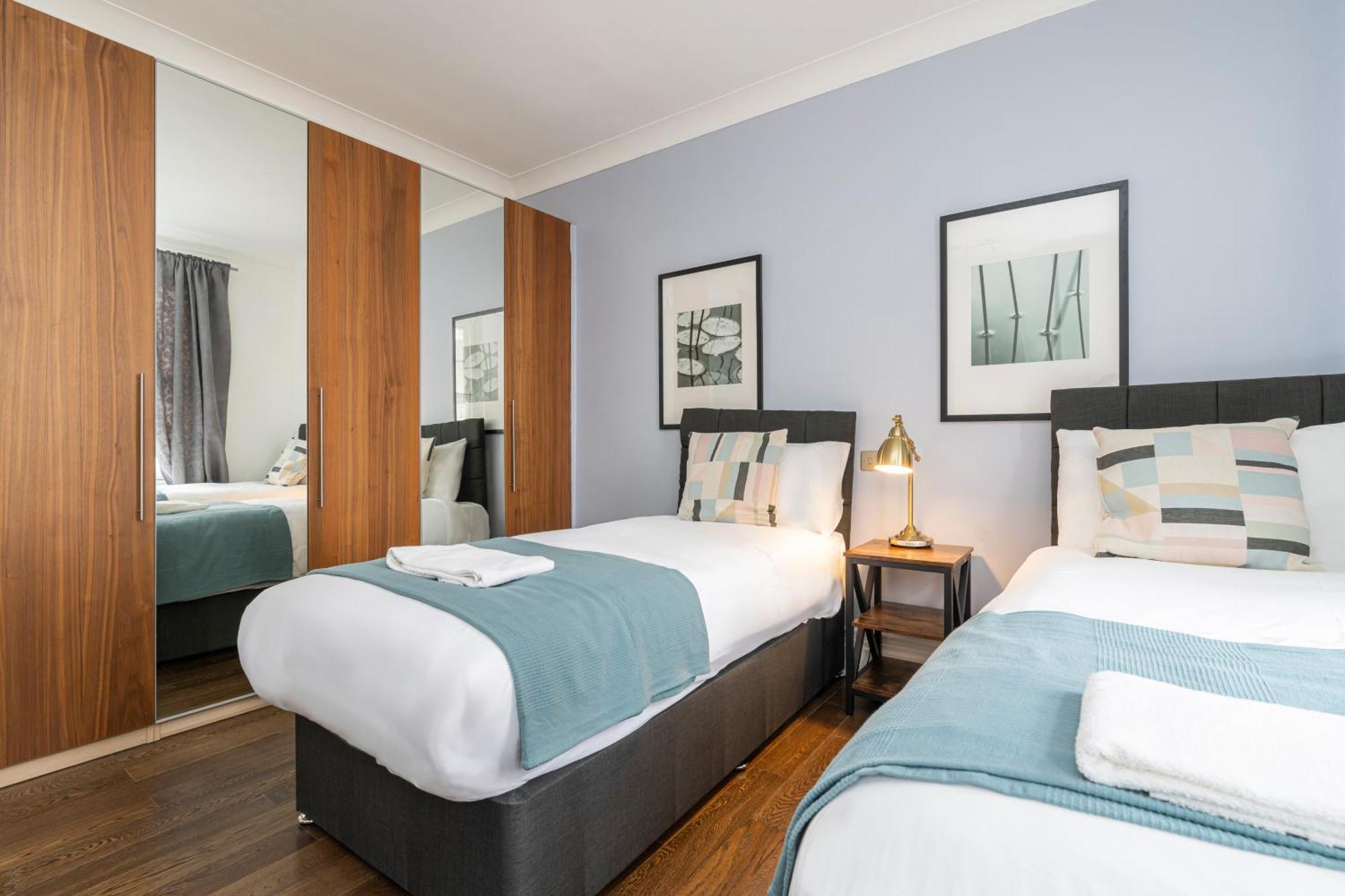 Marble Arch Apartments London Room photo