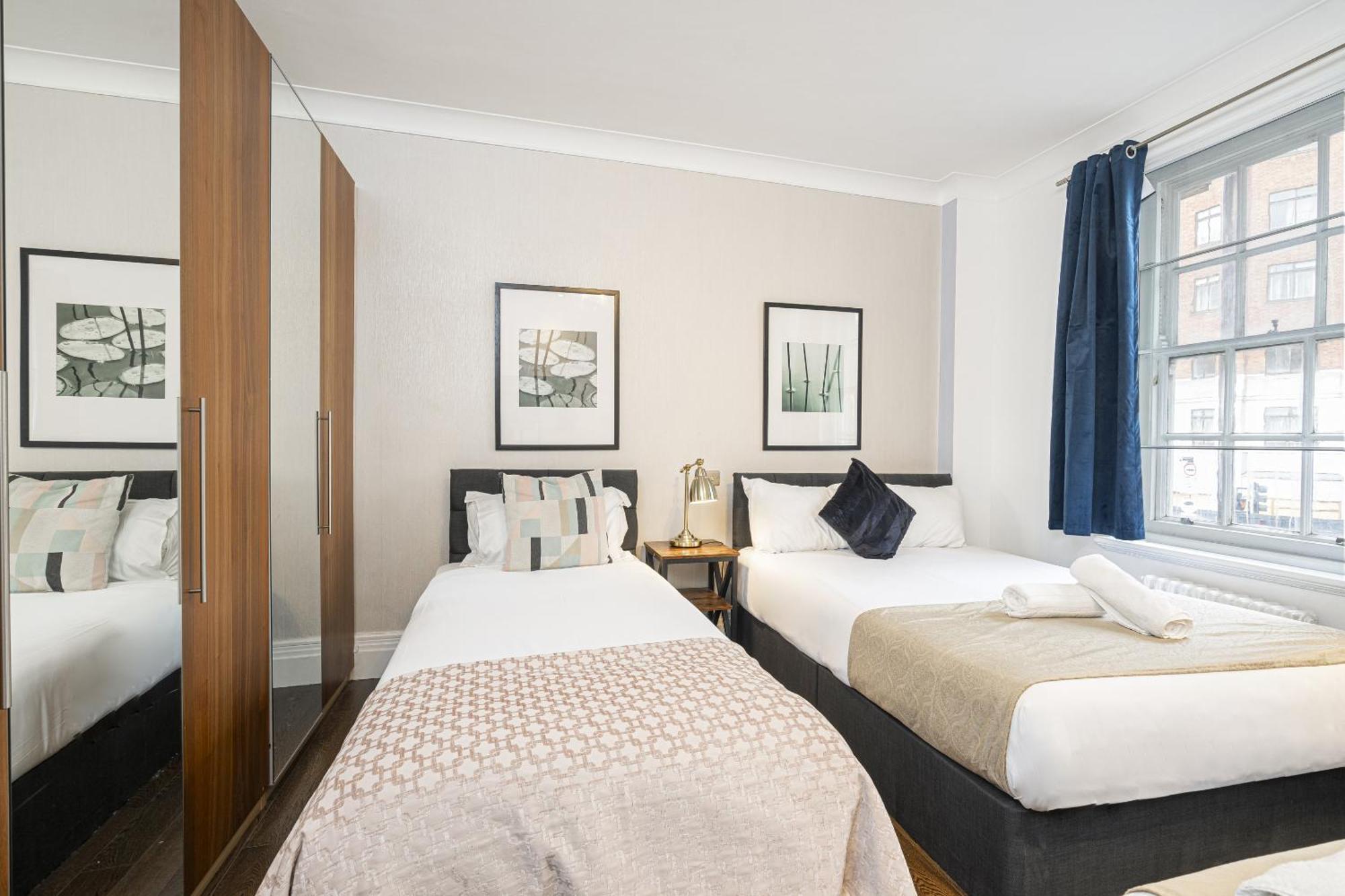 Marble Arch Apartments London Room photo